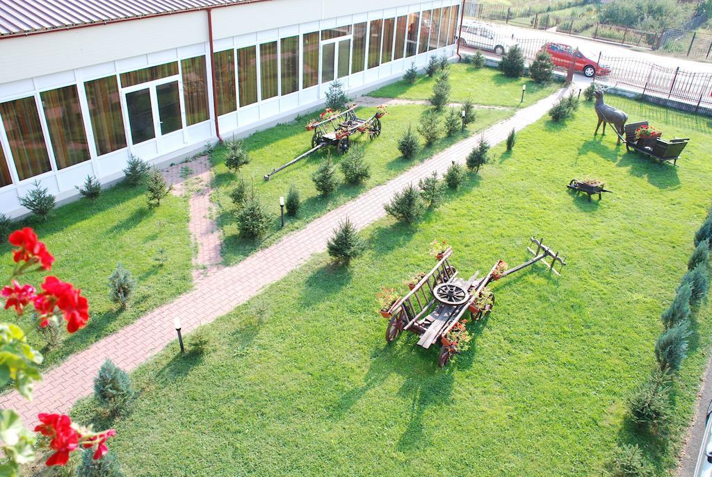 Pensiunea Mara Baiculesti Exteriör bild